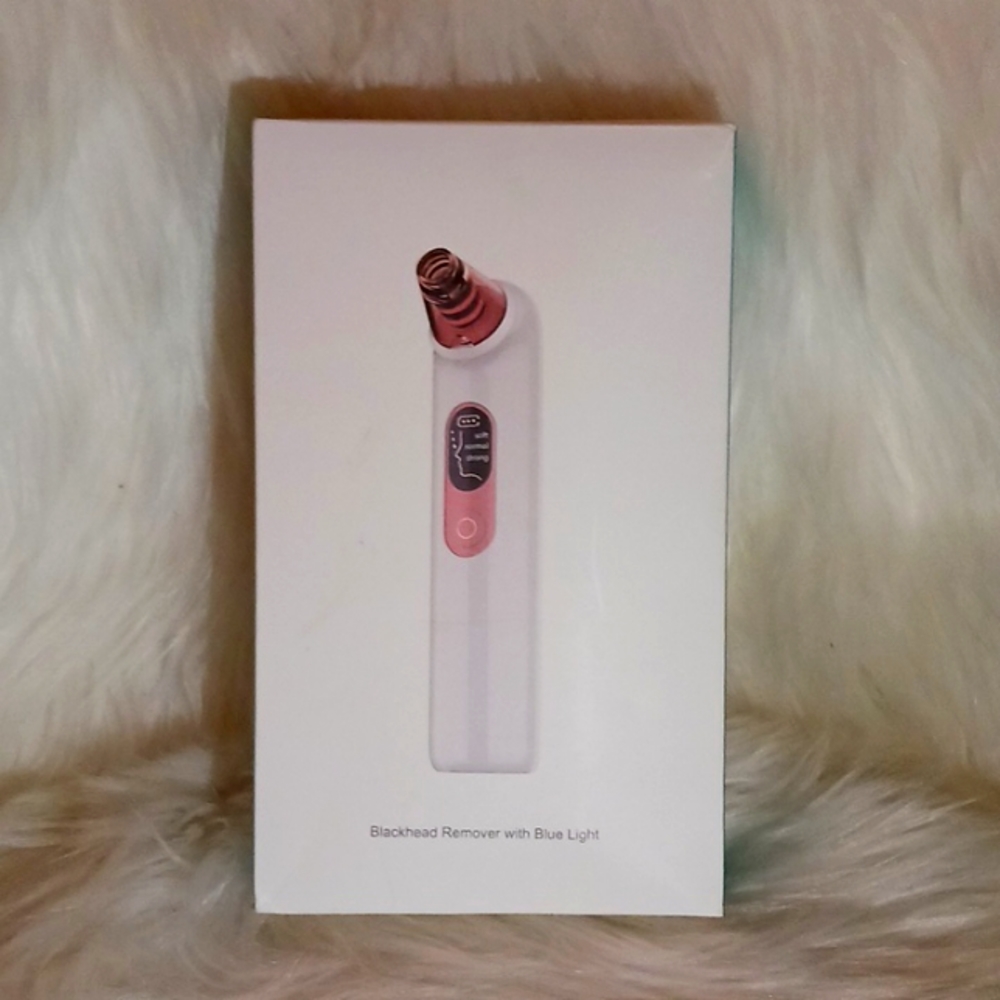 Blackhead Remover with UV light